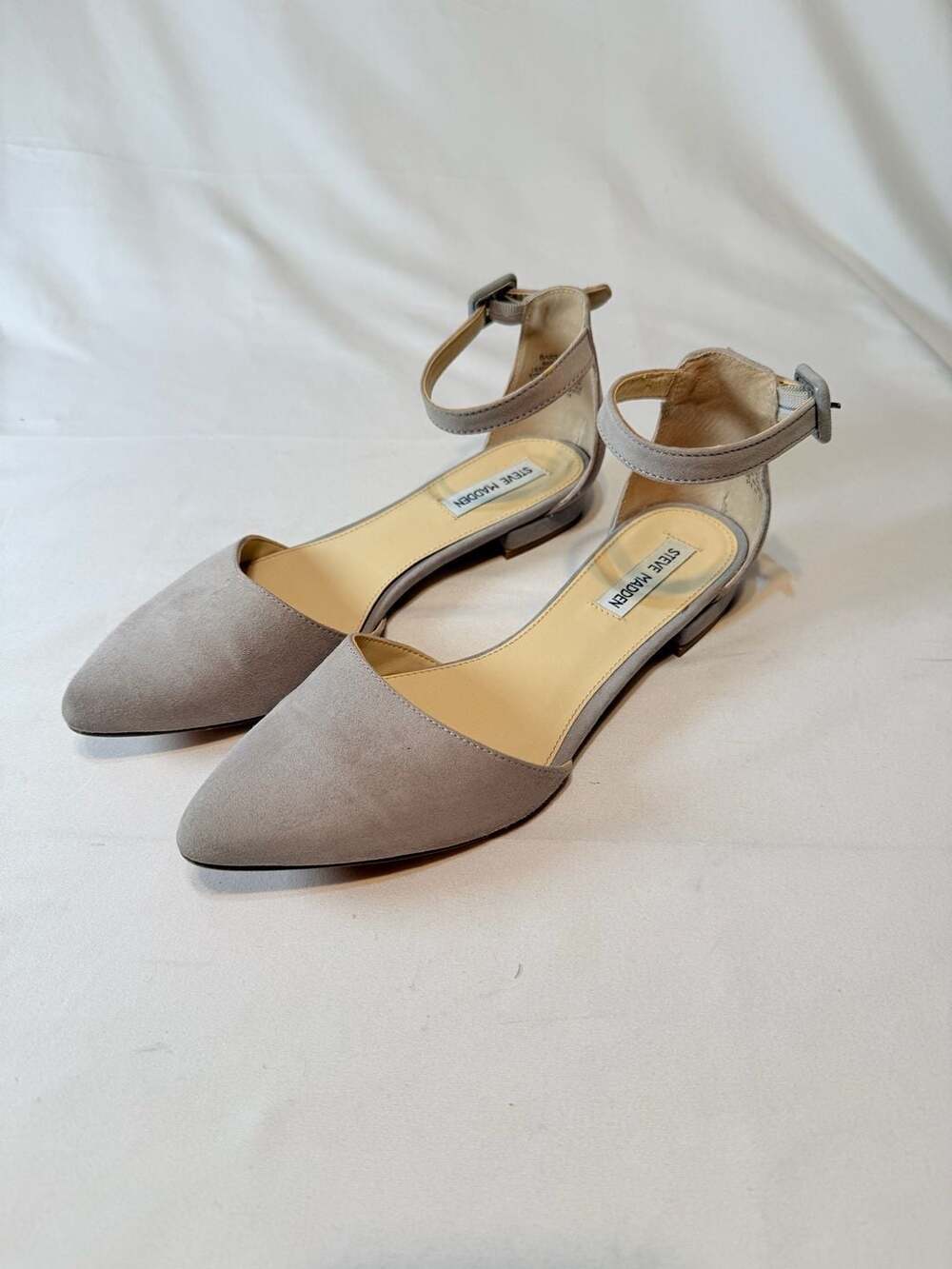 Minimalist Classic Steve Madden Bart Gray Suede Pointed Toe Ankle Strap D'Orsay
